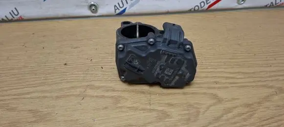 BMW X3 G01 Throttle valve 8512452