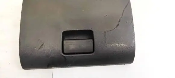 Ford Focus Glove box