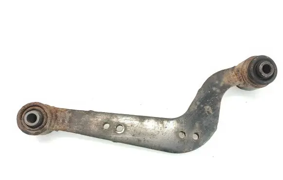 Toyota RAV 4 (XA40) Rear control arm
