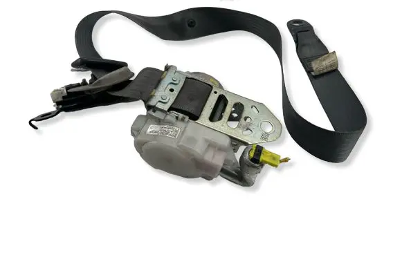 Toyota Prius (XW30) Front seatbelt 7S1050P