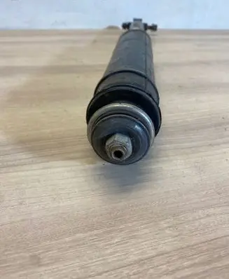 Toyota Auris E180 Rear shock absorber/damper