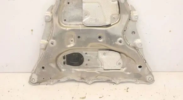 BMW X5 G05 Engine splash shield/under tray 6862071MWGK270526 6862071