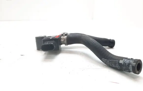 Mercedes-Benz E W213 Engine coolant pipe/hose A2138308900