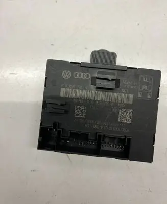 Audi S5 Door control unit/module 8T0959795N
