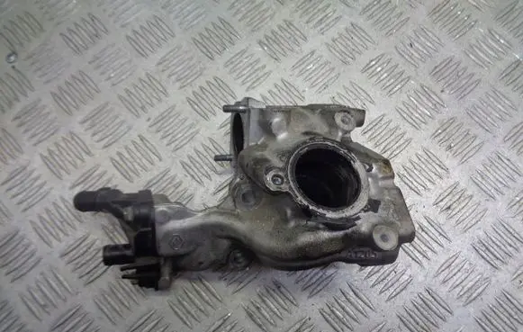 Renault Scenic II - Grand scenic II EGR valve cooler bracket 