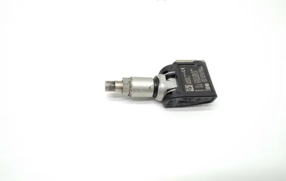 Mercedes-Benz E W213 Tire pressure sensor A0009052102 18572628