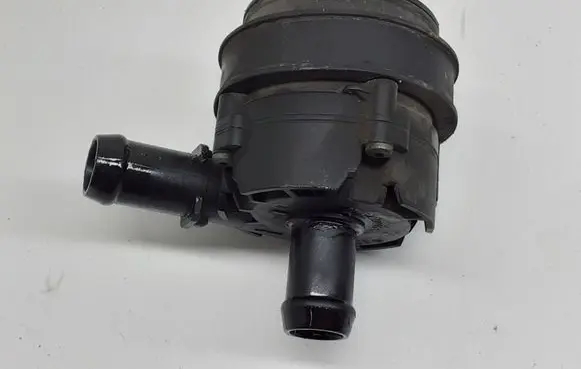 Mercedes-Benz B W246 W242 Electric auxiliary coolant/water pump A0005000686 0392023206