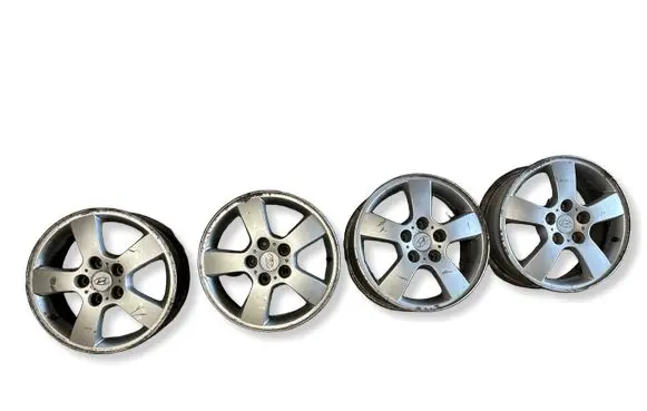 Hyundai Tucson JM R16 alloy rim 529102E370