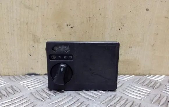 Volkswagen Transporter - Caravelle T4 Air circulation switch 701959531
