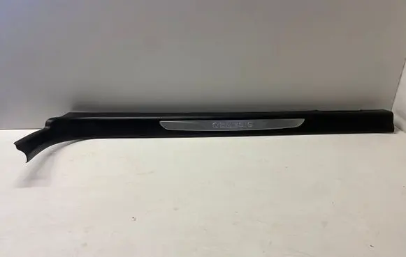 Hyundai Genesis Front sill trim cover 858712M100