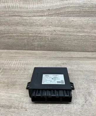 Ford Focus Comfort/convenience module 98AG15K600DD 5WK47230D