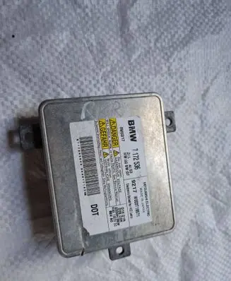 BMW 3 E90 E91 Headlight ballast module Xenon 7172536