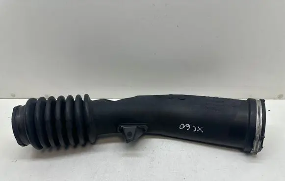 Volvo XC60 Turbo air intake inlet pipe/hose 31293602