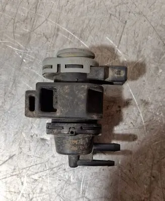 Renault Koleos I Turbo solenoid valve 8200575400 PA66GF30