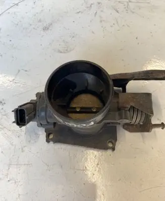 Ford Focus Throttle body valve XS4u-ld 010515G2