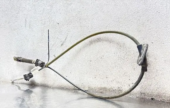 Volvo XC90 Gear shift cable linkage 30759239