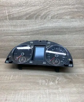 Volkswagen PASSAT CC Speedometer (instrument cluster) 3C8920970P