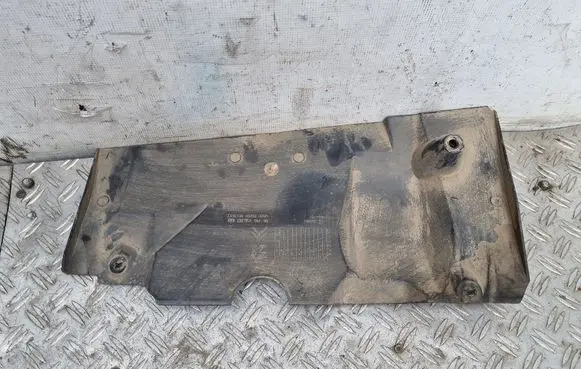 Peugeot 3008 I Engine splash shield/under tray 9674645680