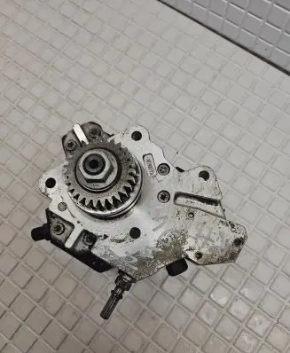 Renault Laguna III Fuel injection high pressure pump 0445010099