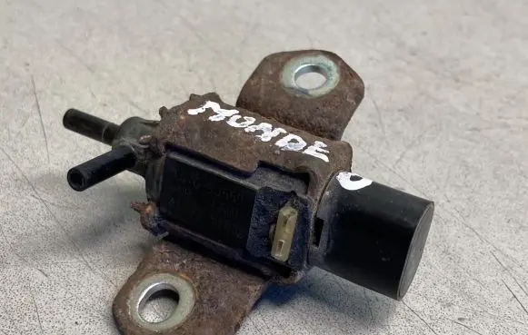 Ford Mondeo Mk III Turbo solenoid valve 1S7G9J559BB