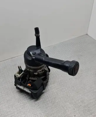 Peugeot 308 Power steering pump 9670700380 A0021549