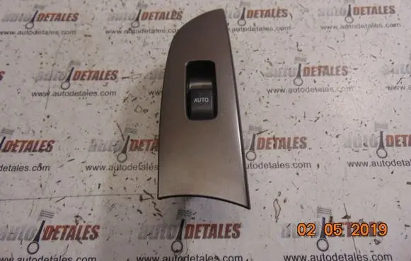 Lexus IS 220D-250-350 Electric window control switch 8403053020 7427253010