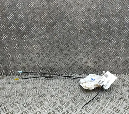 Mitsubishi L200 Rear door lock 5745A614