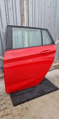 Opel Astra K Rear door 
