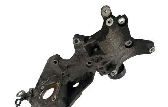 Volkswagen Touran II Generator/alternator bracket 03L903143Q