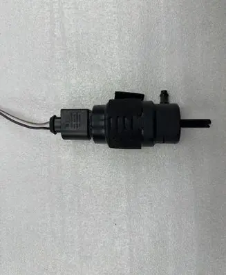 Audi A4 S4 B9 Windscreen/windshield washer pump 8K5955647 8P0973722
