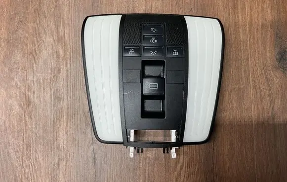 Mercedes-Benz E W212 Front seat light A2129001123 A2129029203 A2129019106