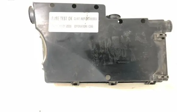 Volvo V50 Fuse box cover 8688039 3M5T14A142AB