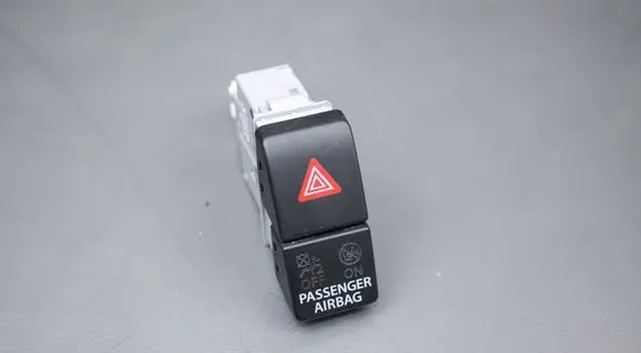 Suzuki Celerio Hazard light switch