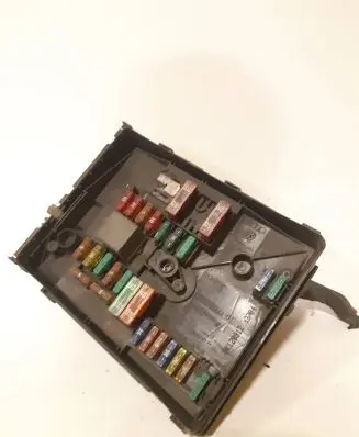 Audi A4 S4 B5 8D Fuse box cover 1K0937132F 3C0971249