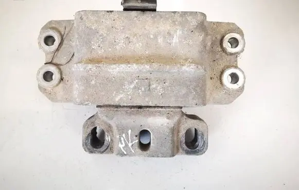 Engine mount bracket
