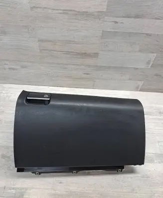 Mercedes-Benz ML W164 Glove box A1646890139 18114401