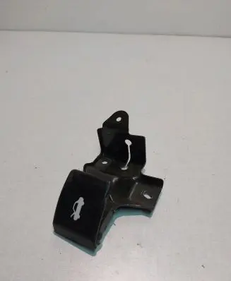 Nissan X-Trail T30 Engine bonnet (hood) release handle