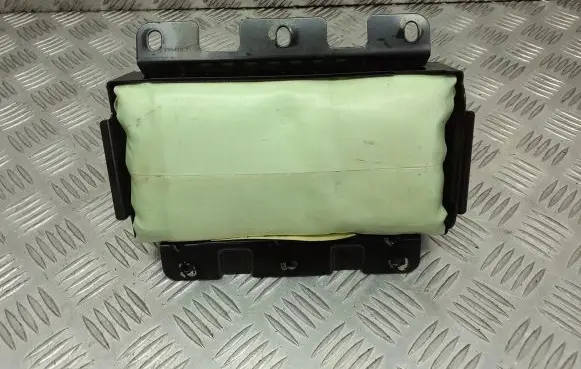 Chevrolet Epica Steering wheel airbag