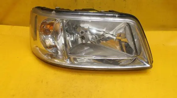 Volkswagen Transporter - Caravelle T5 Headlight/headlamp
