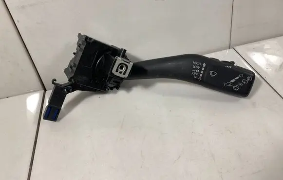 Volkswagen Caddy Wiper control stalk 1K0953519H