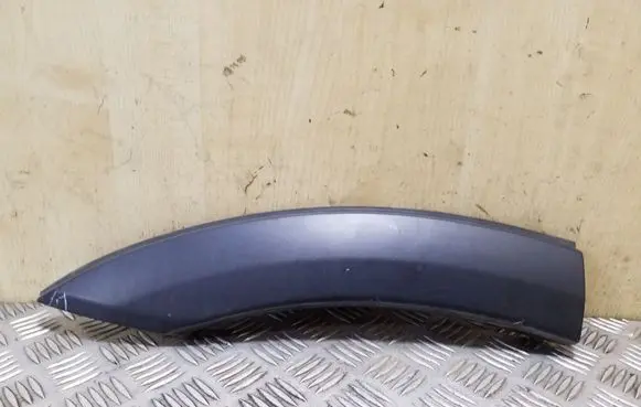 Opel Frontera B Rear arch trim