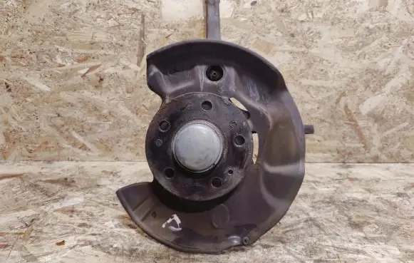 Mercedes-Benz S W140 Front wheel hub spindle knuckle 1400801