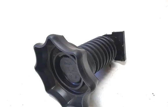 Volkswagen PASSAT B6 Spare wheel mounting bracket 3C0803899