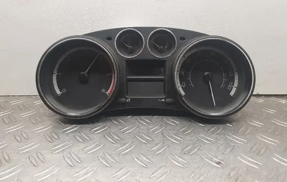 Peugeot 308 Speedometer (instrument cluster) 9674936880