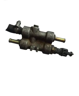 Alfa Romeo 156 Fuel distributor 46480170