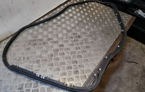 Audi A6 S6 C6 4F Rubber seal rear door 4F0833345A