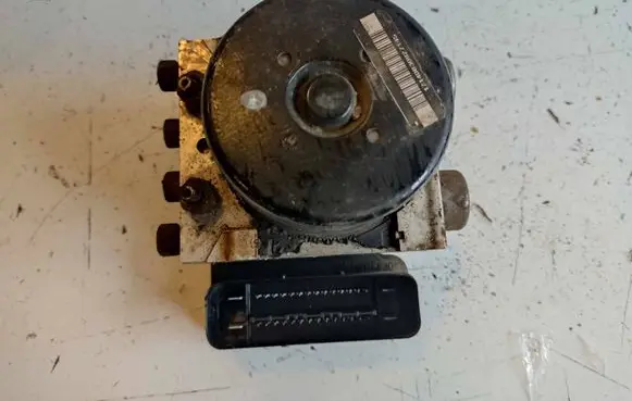 Chrysler Voyager ABS Pump 25092600163