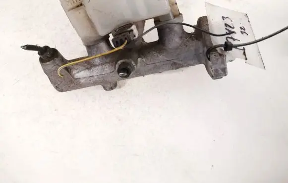 Nissan Primera Master brake cylinder