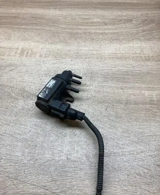 Volkswagen Caddy Vacuum valve 700580010 7005800
