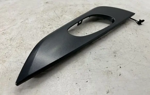 Nissan Rogue Rear door handle trim 826824CL0A ESCUJD00R